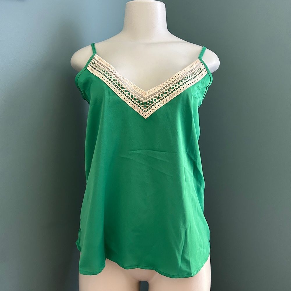 SHEIN Green Sleeveless Camisole with Cream Lace V Neckline Silky Top Size Small